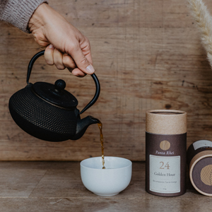 Panta Rhei / Malte Kosmol - Premium Tee in recycelbarer Papierdose